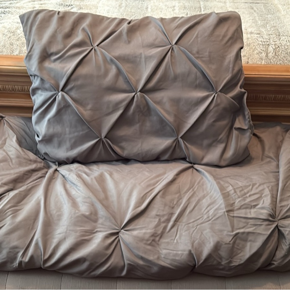 Gray Twin XL Bedding Set with comforter and sham plus two sets of twin xl sheets